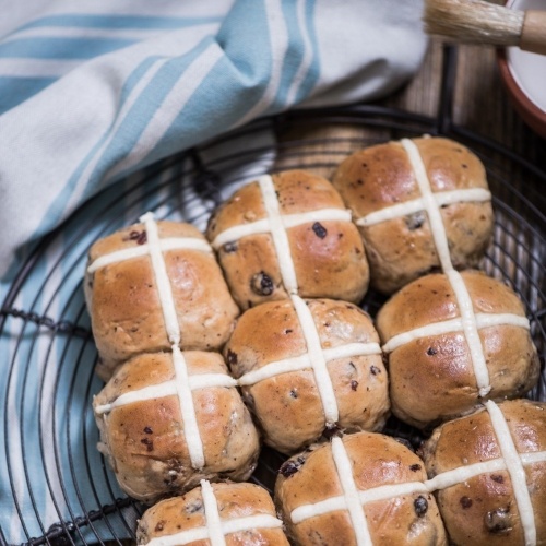 Hot Cross Buns | Essential Easter Recipes